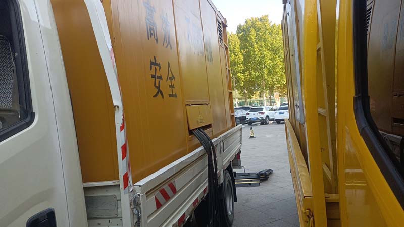 开远如何判断柴油发电机组和UPS电源的切换时间是否符合要求？